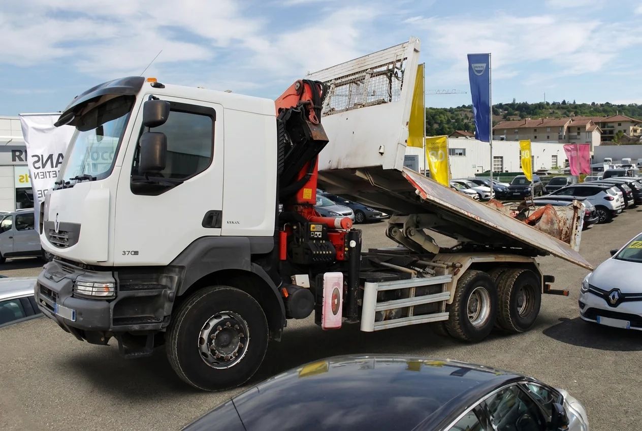 Photo 3 de RENAULT KERAX 370.26 DXI